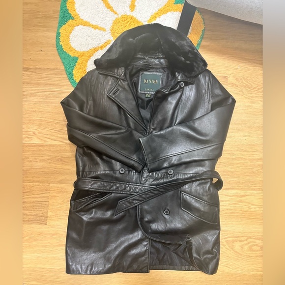 Danier Genuine Leather Trench Coat - Picture 1 of 3